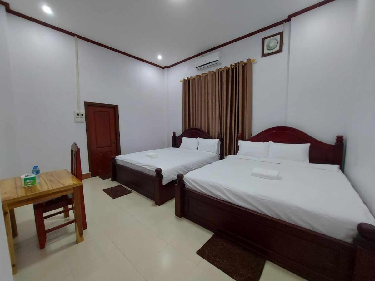 Inthavong Hotel/Guest House Vang Vieng Eksteriør billede